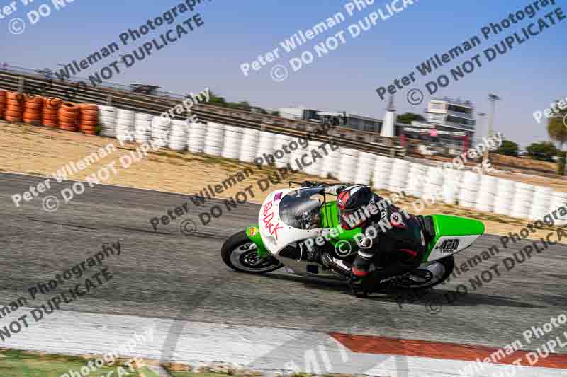 cadwell no limits trackday;cadwell park;cadwell park photographs;cadwell trackday photographs;enduro digital images;event digital images;eventdigitalimages;no limits trackdays;peter wileman photography;racing digital images;trackday digital images;trackday photos